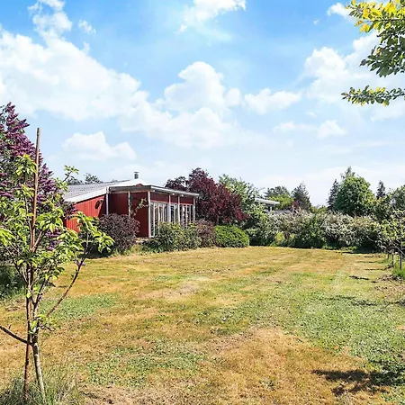 Prázdninový dům 5 Person In Bogo By-by Traum Bogø By