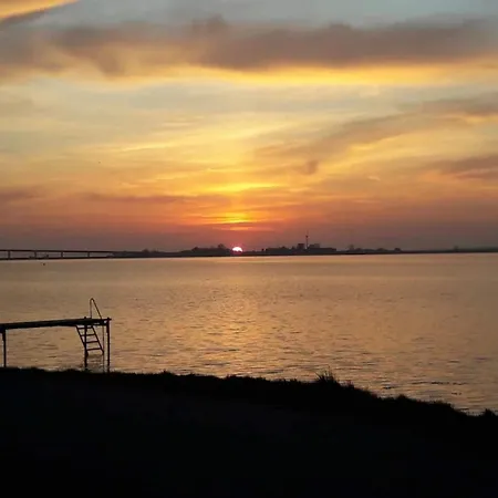 5 Person In Bogo By-by Traum * Bogø By